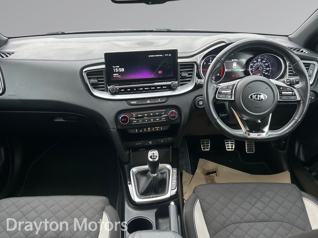 Kia Ceed Ceed Silver #2