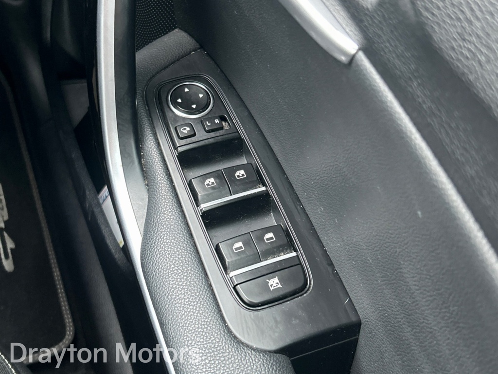 Kia Ceed Ceed Black #28
