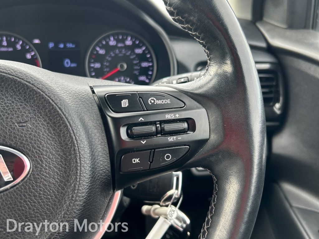 Kia RIO 2 White #17