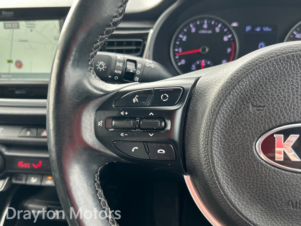 Kia RIO 2 White #15