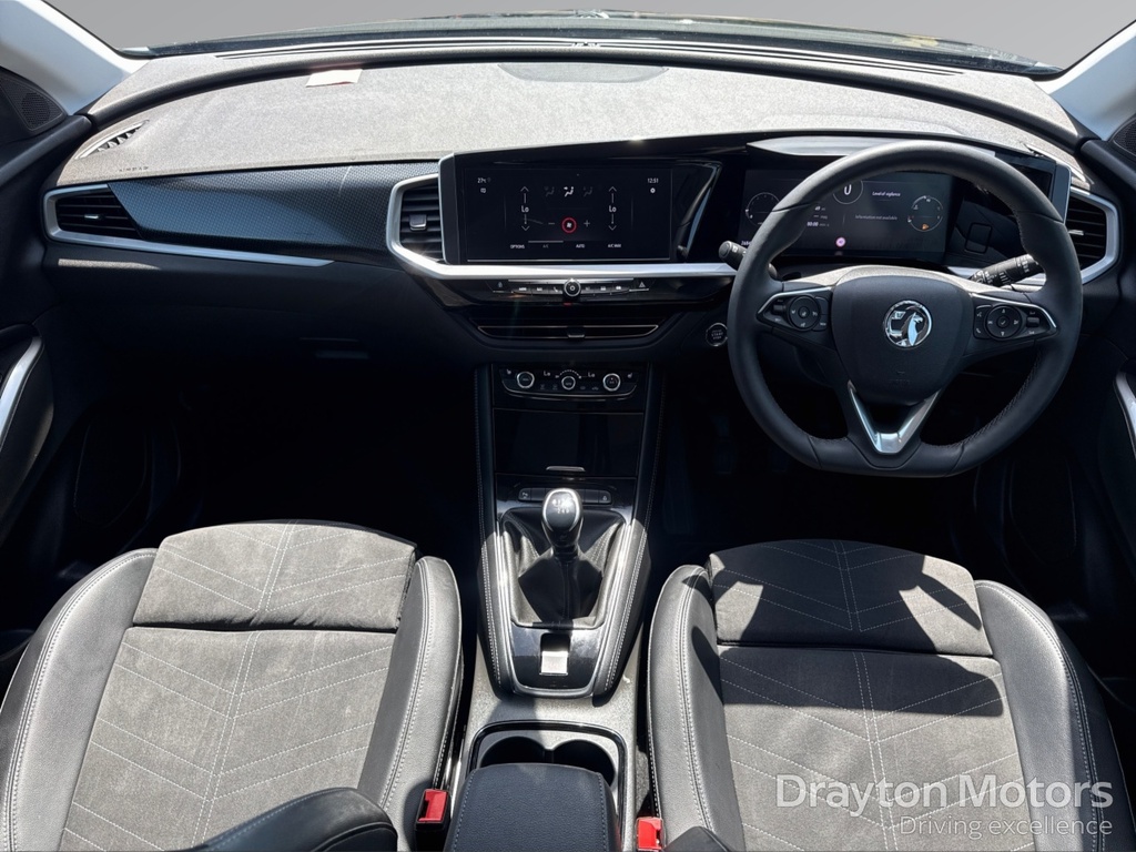 Vauxhall Grandland 1.2 Turbo Ultimate Suv Euro 6 S DT73PKY Black #2