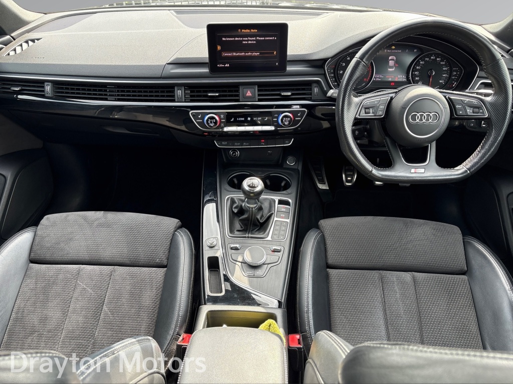 Audi A4 A4 Saloon Black #2