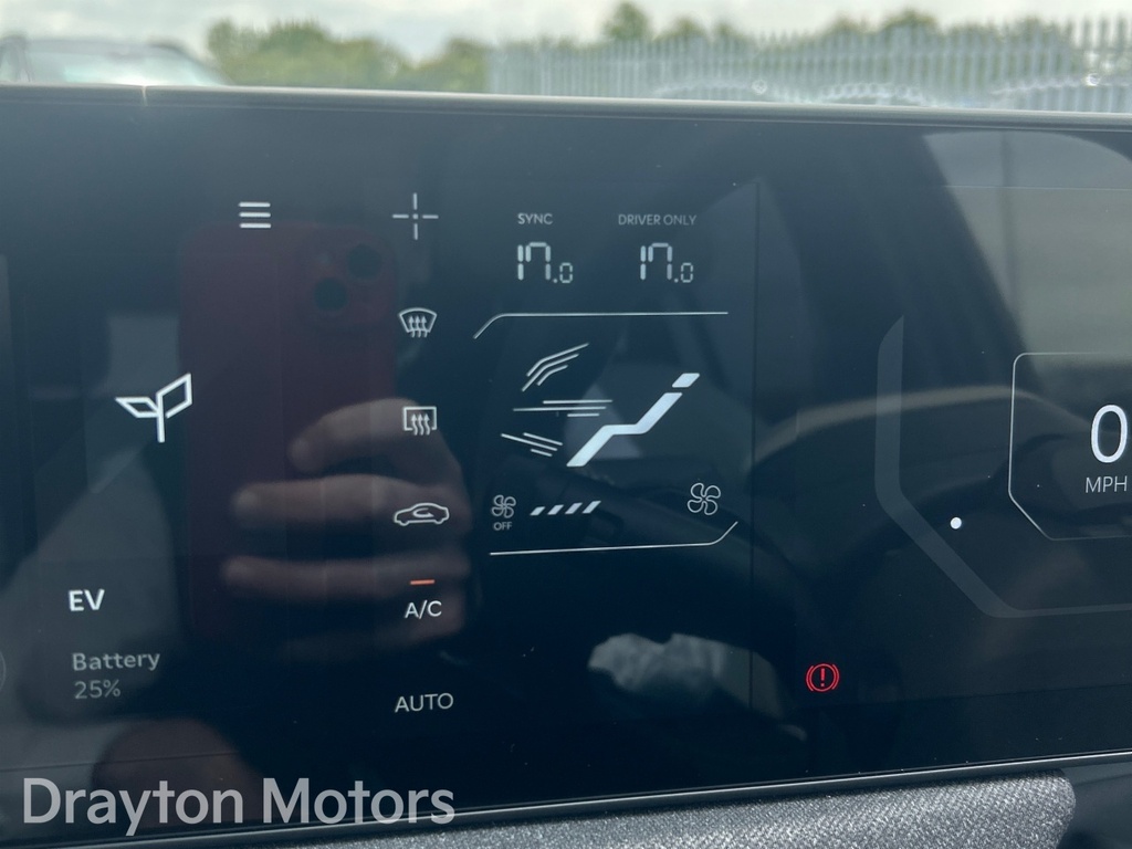 Kia EV3 Gt-line 81.4Kwh 201Bhp Fwd 1-Speed White #25