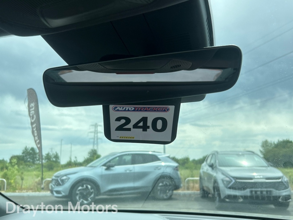Kia EV3 Gt-line 81.4Kwh 201Bhp Fwd 1-Speed White #43