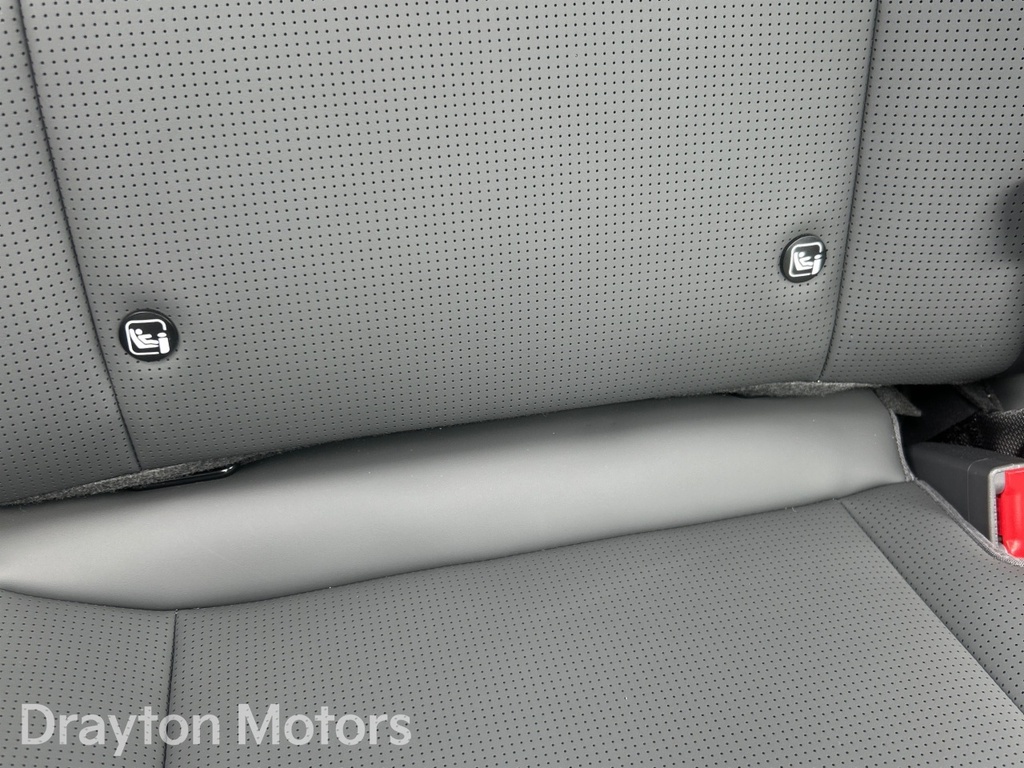 Kia EV3 Gt-line 81.4Kwh 201Bhp Fwd 1-Speed White #31