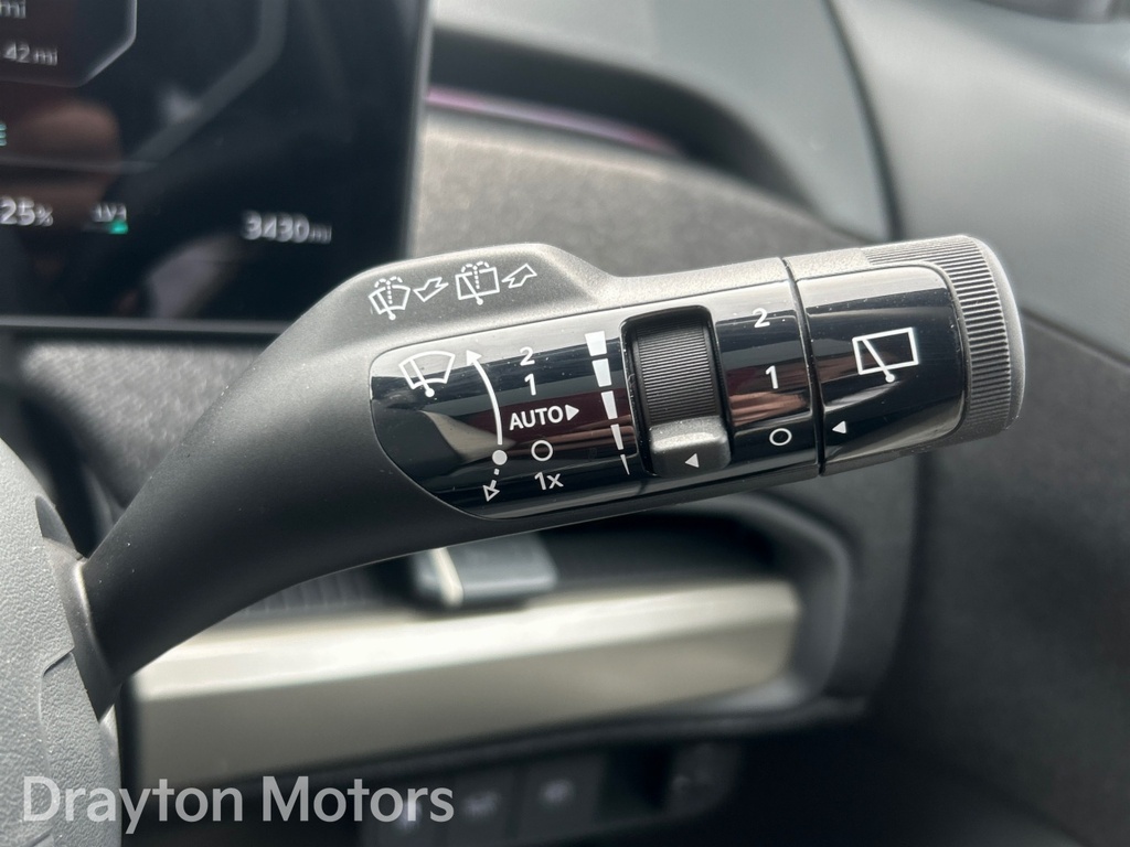 Kia EV3 Gt-line 81.4Kwh 201Bhp Fwd 1-Speed White #29