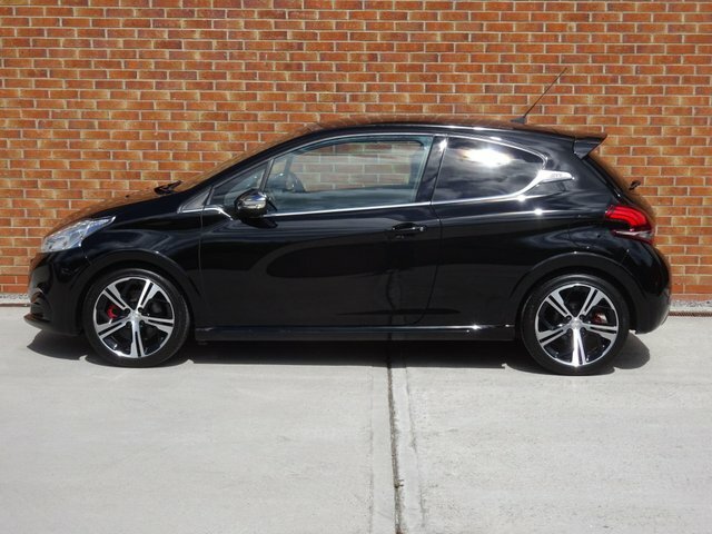 Peugeot 208 1.2 Puretech 82 Black Edition Black #6