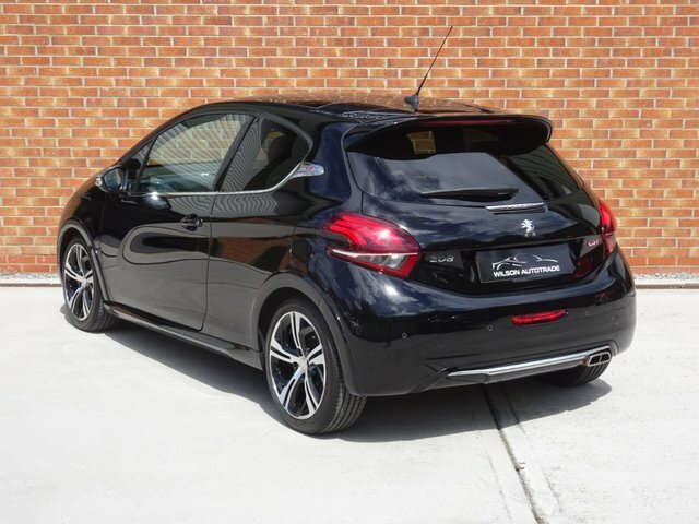 Peugeot 208 1.2 Puretech 82 Black Edition Black #5