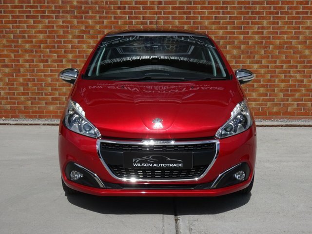 Peugeot 208 1.2 Puretech Allure Premium Red #8