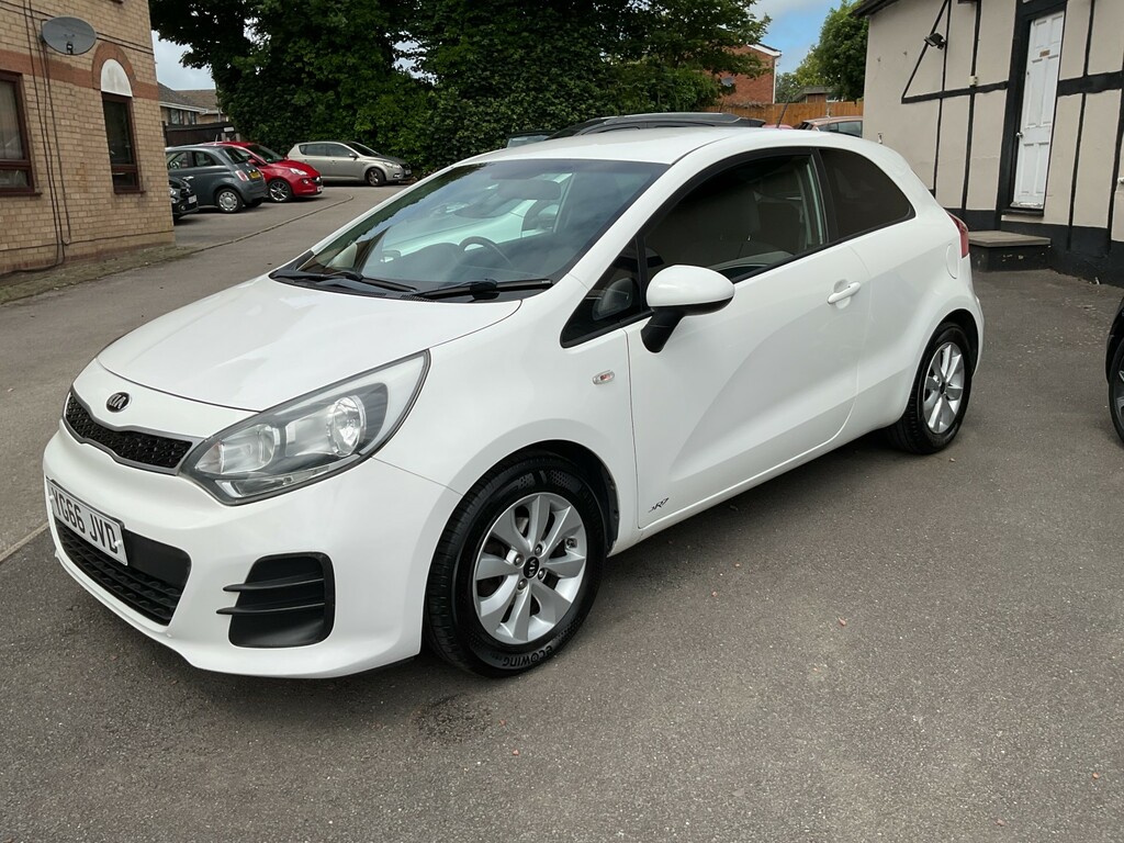 Kia RIO 1.3 Sr7 White
