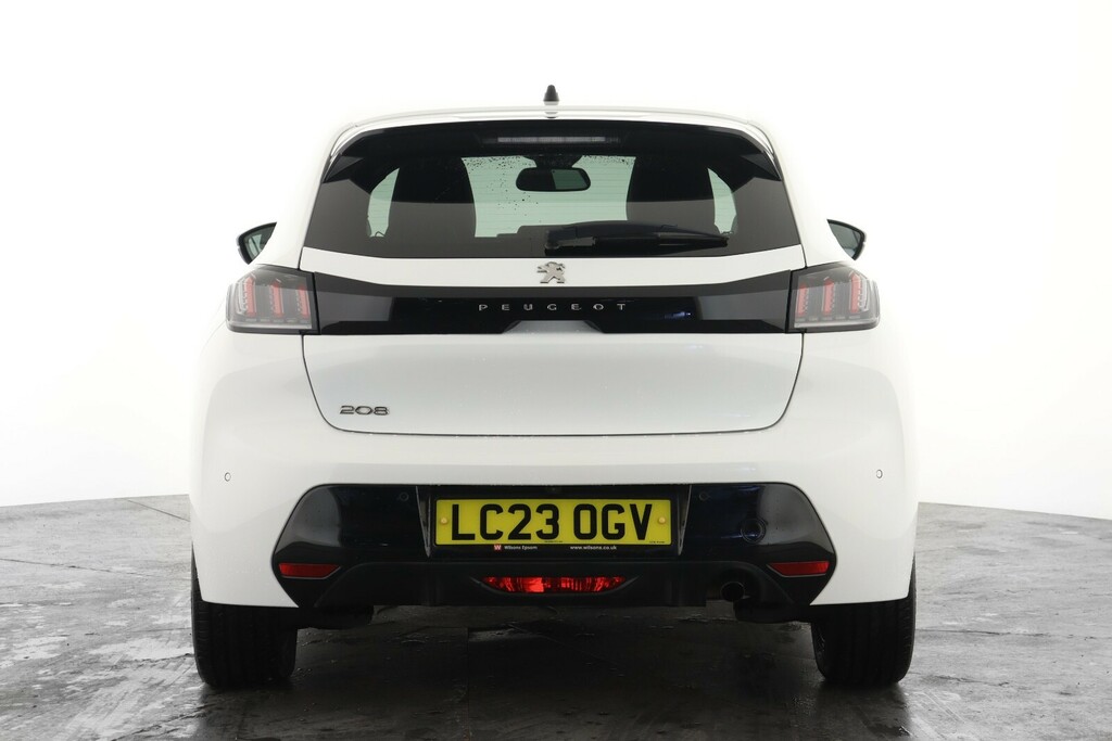 Peugeot 208 1.2 Puretech 100 Allure Premium LC23OGV White #2