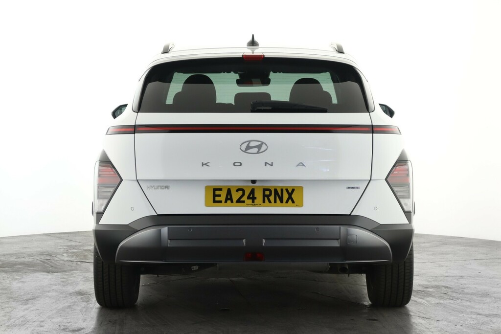 Hyundai Kona 1.6 Gdi Hybrid Ultimate Dct White
