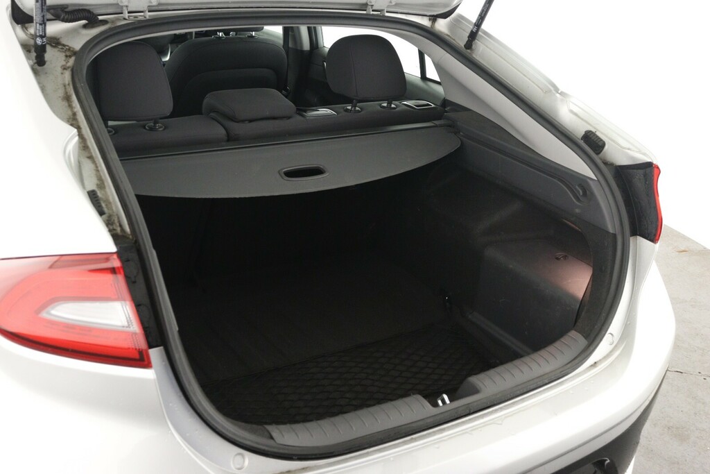 Hyundai Ioniq Black #9