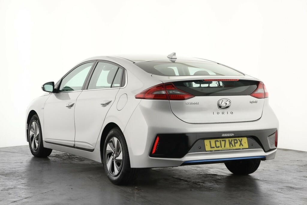 Hyundai Ioniq Black #8