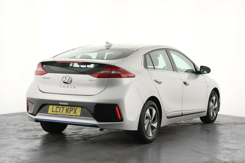 Hyundai Ioniq 1.6 Gdi Hybrid Premium Dct Silver #3