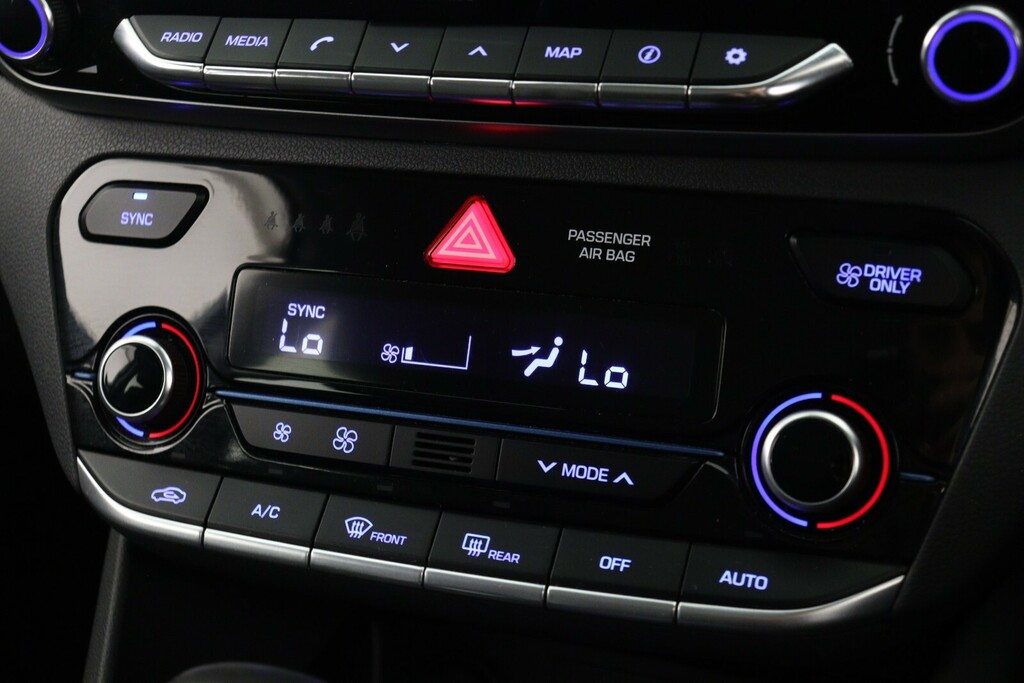 Hyundai Ioniq Black #20