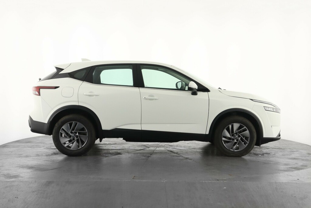 Nissan Qashqai 1.3 Dig-t Mh 158 Acenta Premium Xtronic DY23CZG White #4