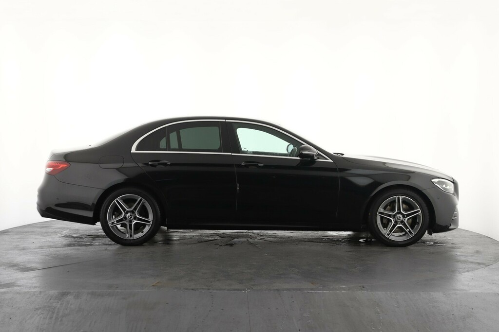 Mercedes-Benz E Class E200 Amg Line 9G-tronic OV22SWX Black #4
