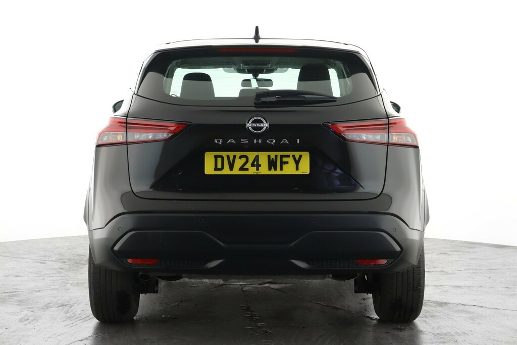 Nissan Qashqai 1.3 Dig-t Mh Acenta Premium DV24WFY Black #2