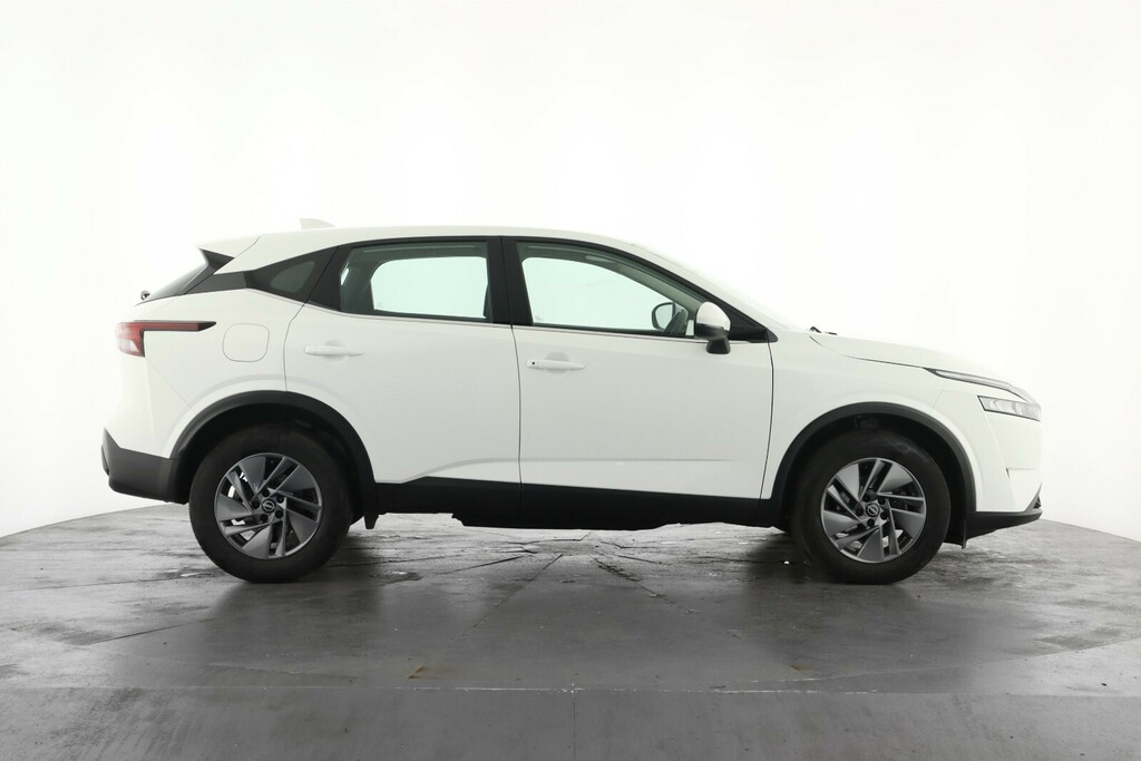 Nissan Qashqai 1.3 Dig-t Mh Acenta Premium DU24ZHG White #4