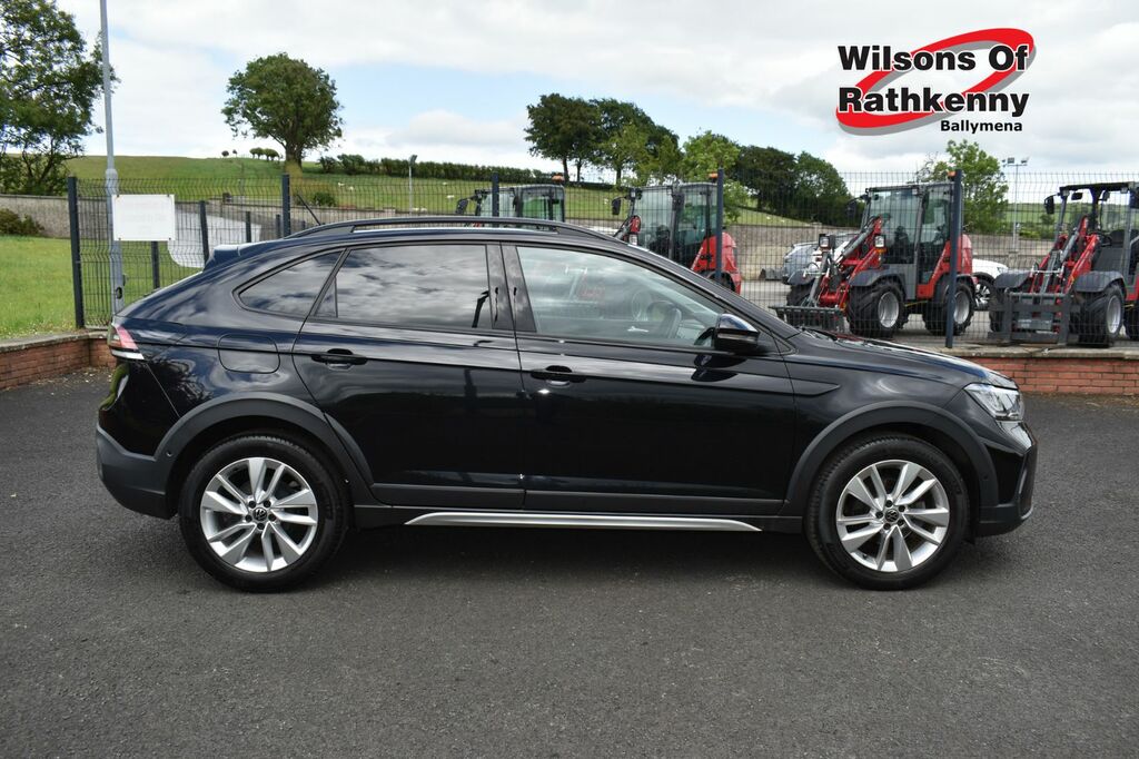 Volkswagen Taigo Suv YG23VWL Black #2