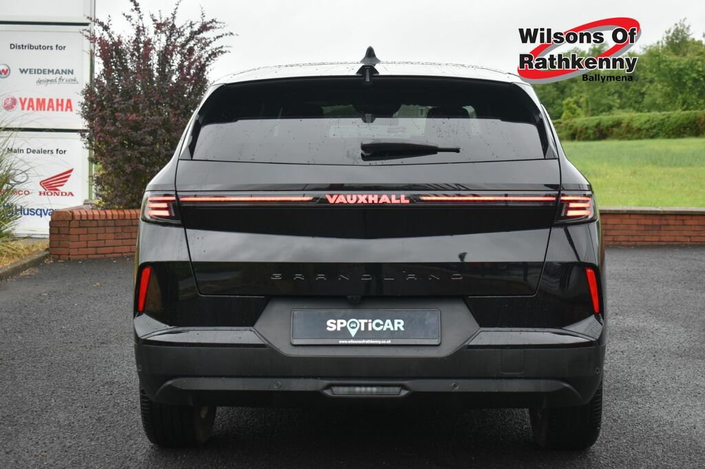 Vauxhall Grandland Suv BC74KPV Black #4