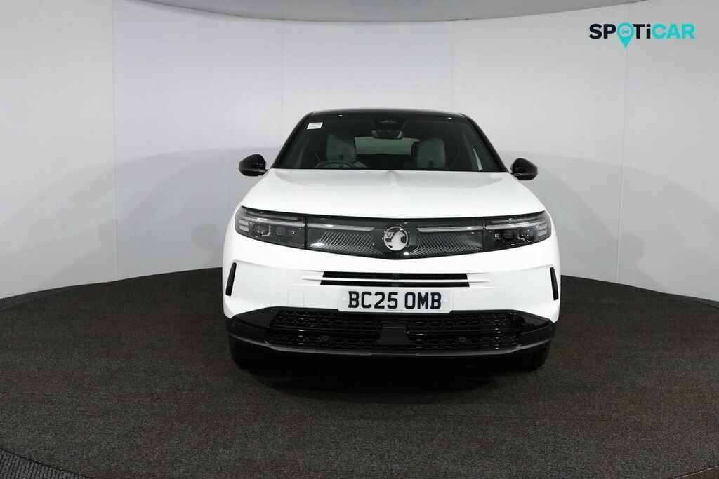 Vauxhall Grandland Suv White #2