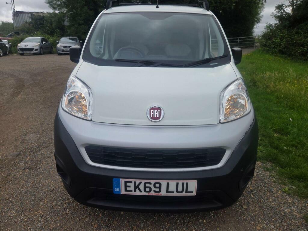 Fiat Fiorino 1.4 8V Tecnico Euro 6 White #2