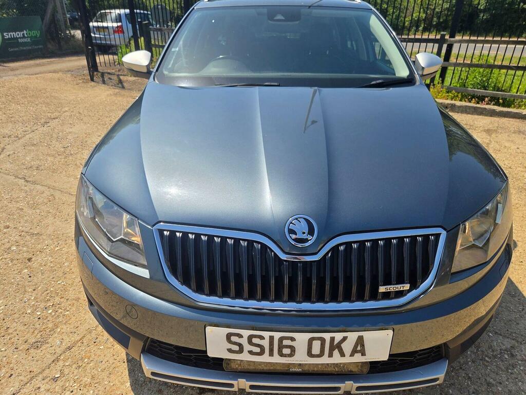 Skoda Octavia 2.0 Tdi Scout Dsg 4Wd Euro 6 S S Grey #3
