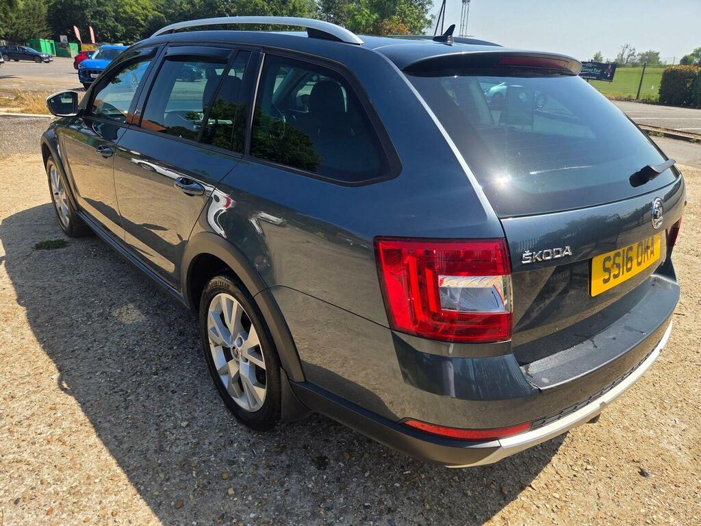 Skoda Octavia 2.0 Tdi Scout Dsg 4Wd Euro 6 S S Grey #5
