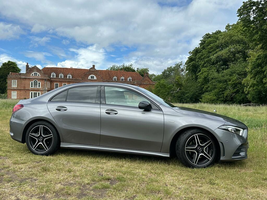 Mercedes-Benz A Class A180 Amg Line Executive Edition Blue #32