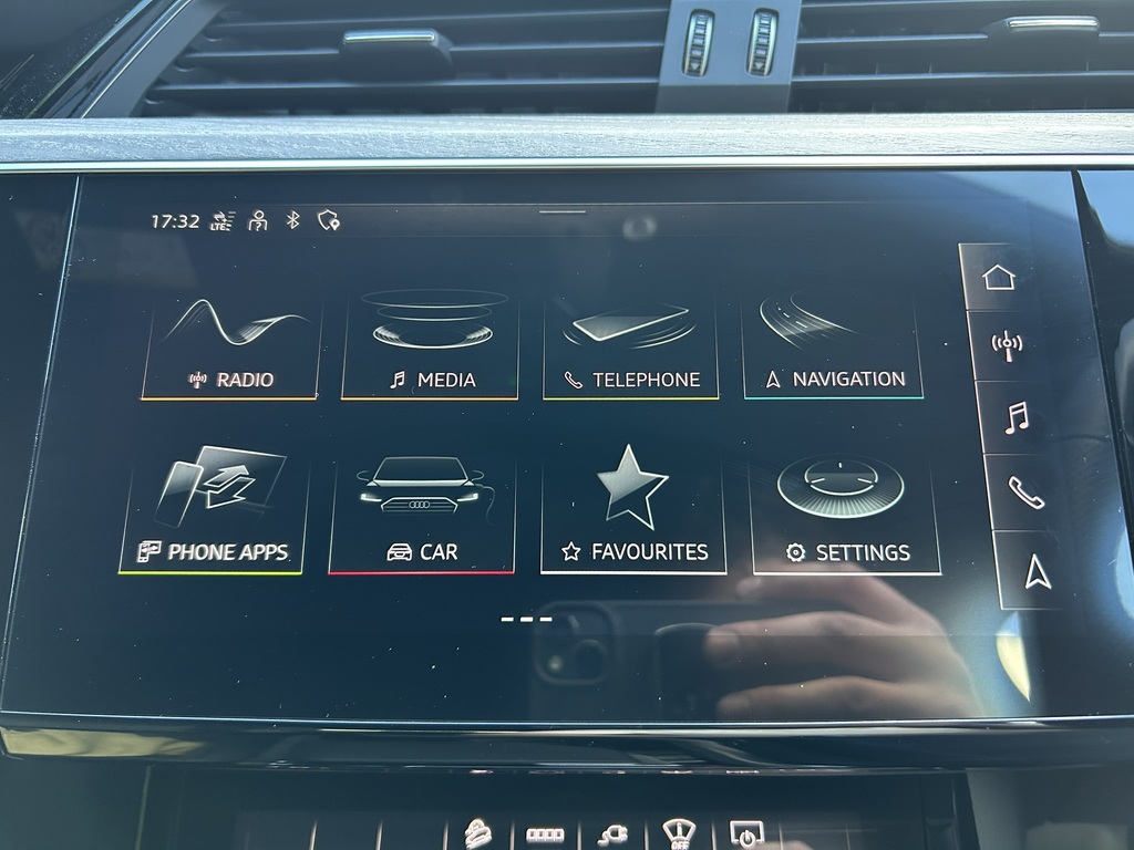 Audi E-tron 50 Black Edition Sportback Quatt Black #39