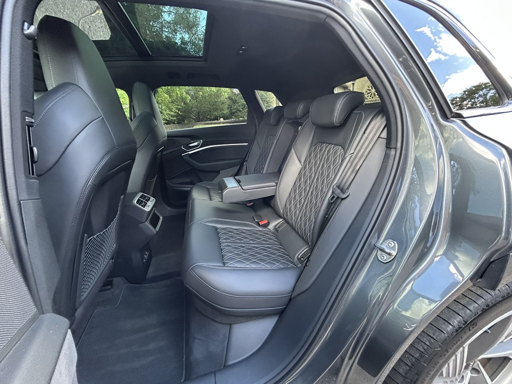 Audi E-tron 50 Black Edition Sportback Quatt Black #27