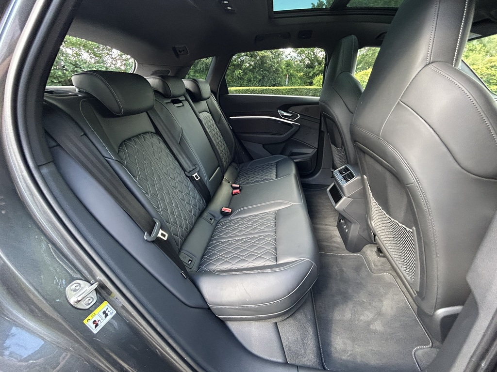 Audi E-tron 50 Black Edition Sportback Quatt Black #21