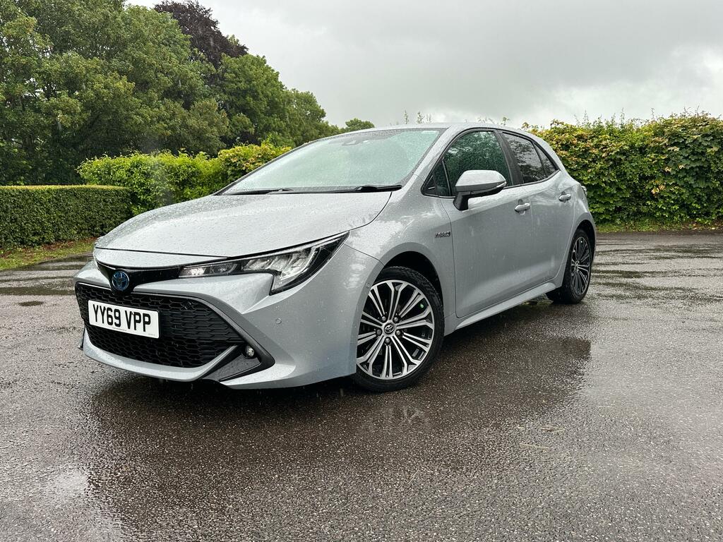 Toyota Corolla 1.8 Vvt-h Design Hatchback Hybrid Cvt E 