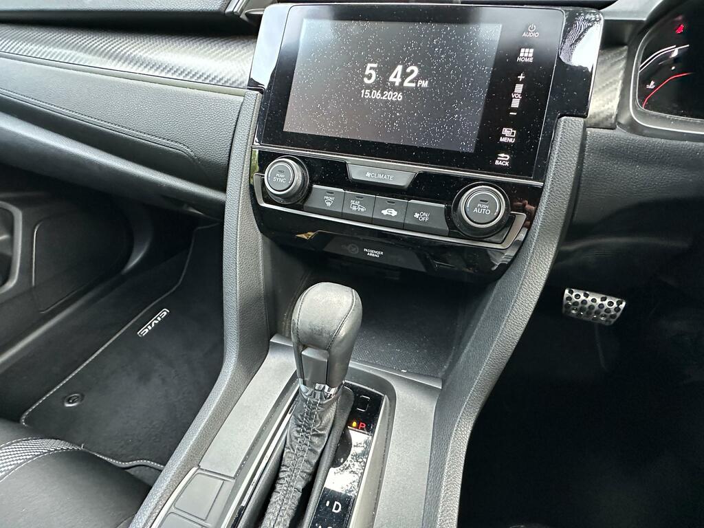 Honda Civic Sr 1.0 Vtec Turbo Red #31