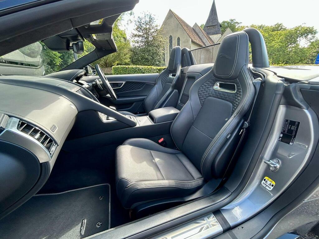 Jaguar F-Type 5.0 P450 Supercharged V8 R-dynamic Black Red #17