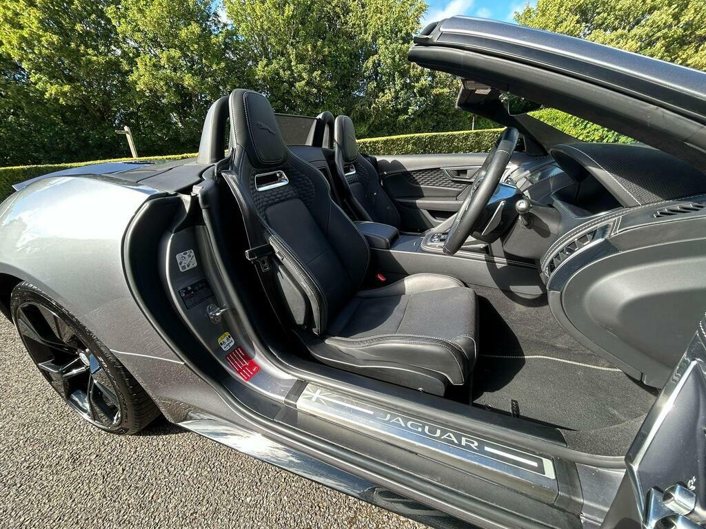 Jaguar F-Type 5.0 P450 Supercharged V8 R-dynamic Black Red #19