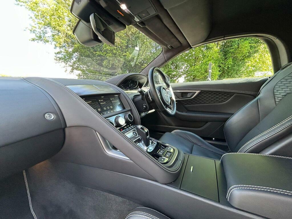 Jaguar F-Type 5.0 P450 Supercharged V8 R-dynamic Black Red #21