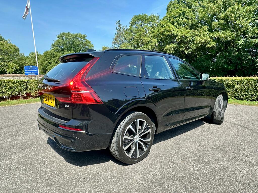 Volvo XC60 2.0 B4 Mhev Plus Suv Hybrid Euro 6 Black #4