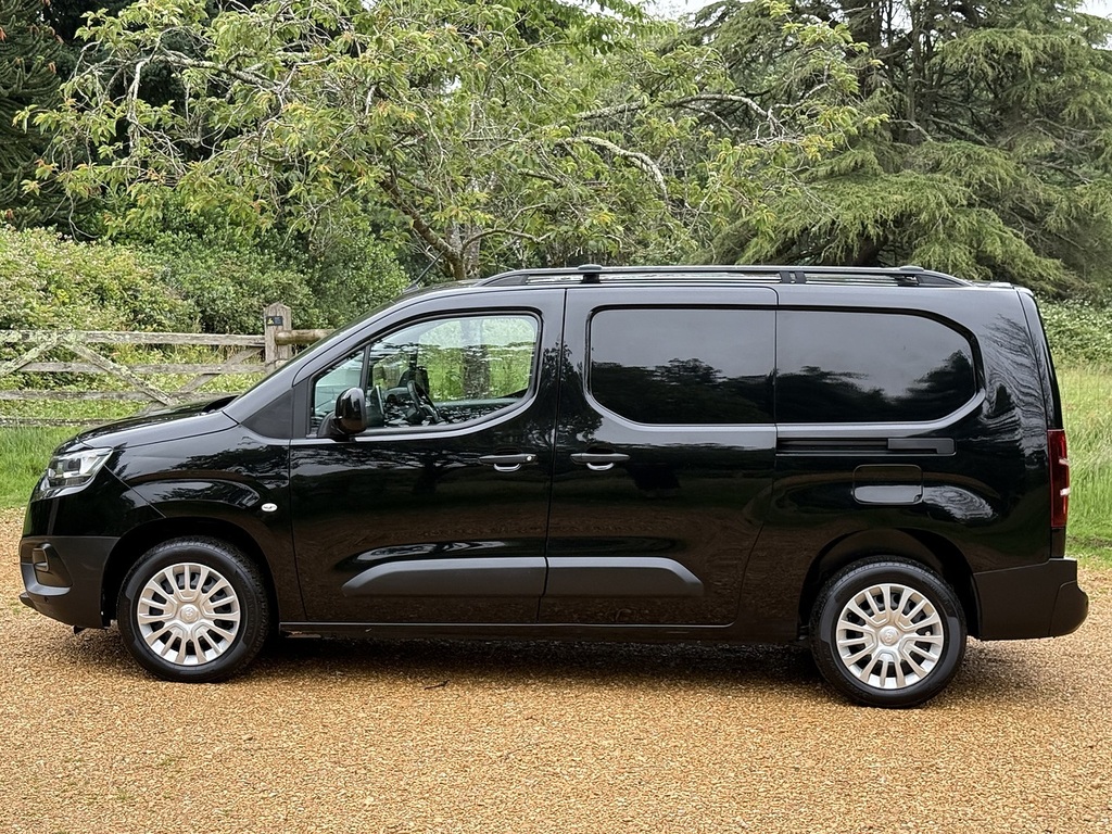 Toyota Proace City Bluehdi Icon Black #5