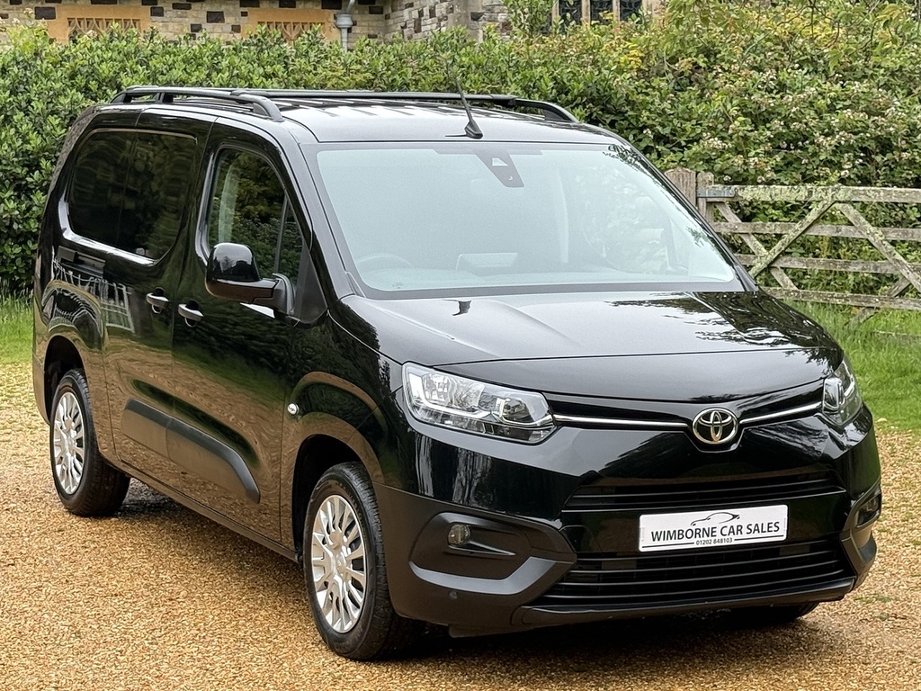 Toyota Proace City Bluehdi Icon Black