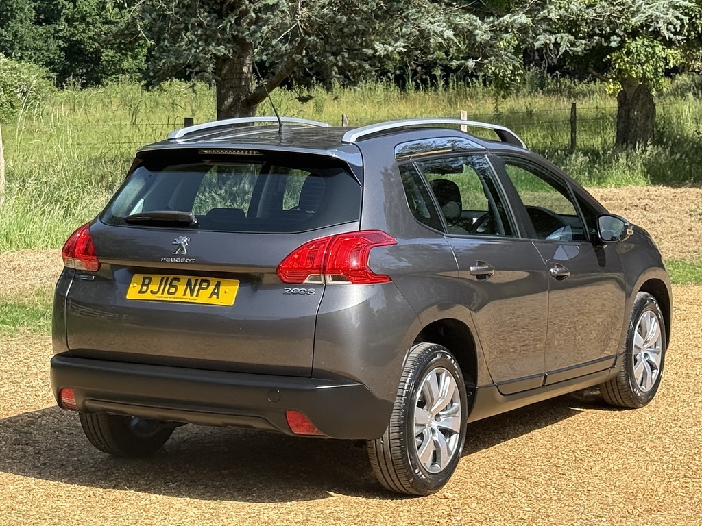 Peugeot 2008 1.6 Bluehdi 75 Active White #3