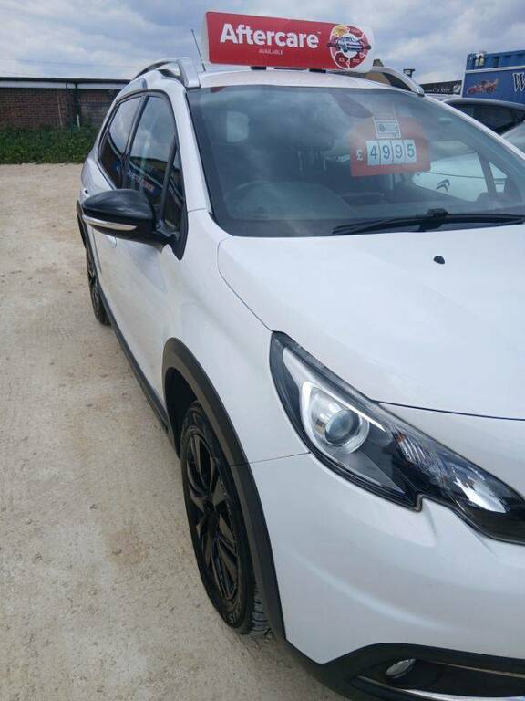 Peugeot 2008 1.2 Puretech Allure White #3