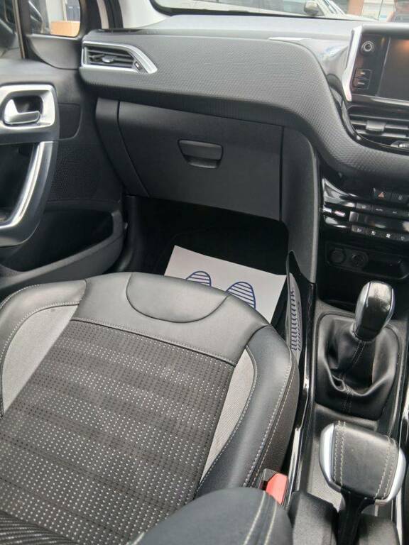 Peugeot 2008 1.2 Puretech White #10