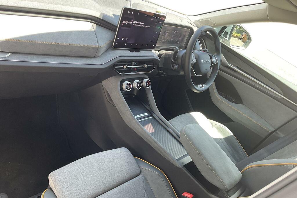 Skoda Kodiaq 1.5 Tsi E-tec Se Dsg 7 Seat DG75EHJ Silver #2