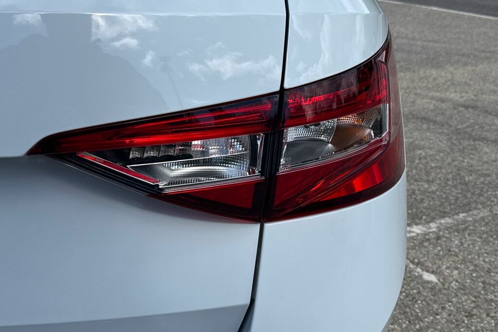 Skoda Superb Se L Silver #40