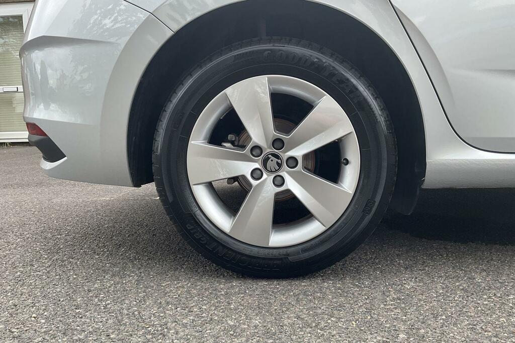 Skoda Scala 1.0 Tsi 116 Se Edition GJ75WVK Silver #5