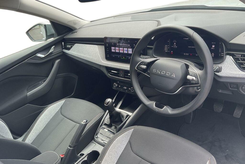 Skoda Kamiq 1.0 Tsi 95 Se Edition GJ75NCN Silver #6