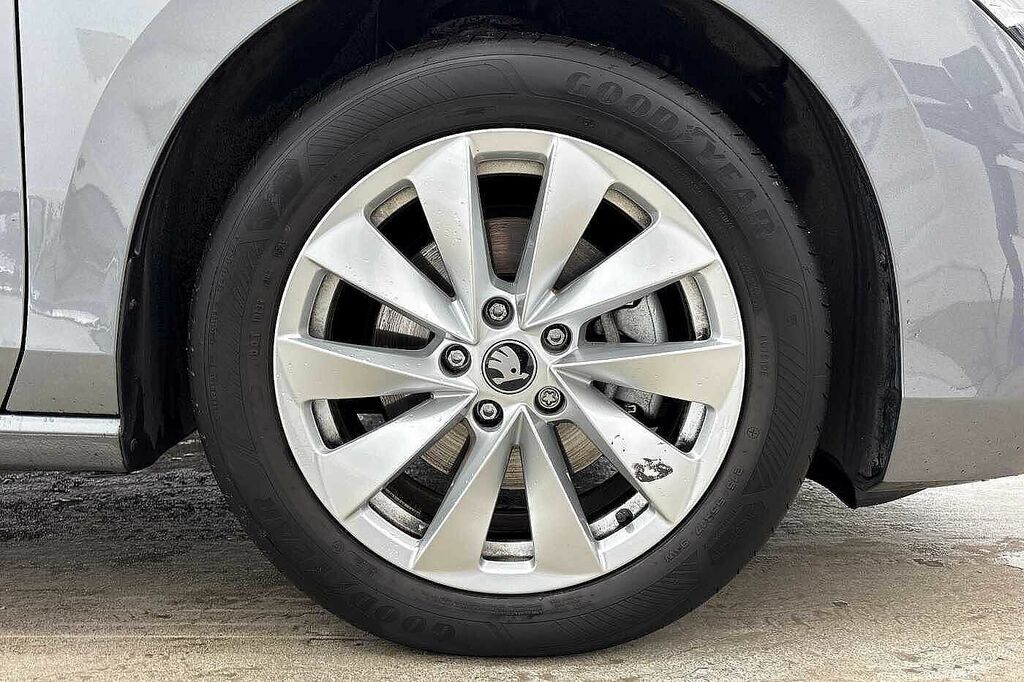Skoda Superb 2.0 Tdi Se Technology Dsg Grey #5